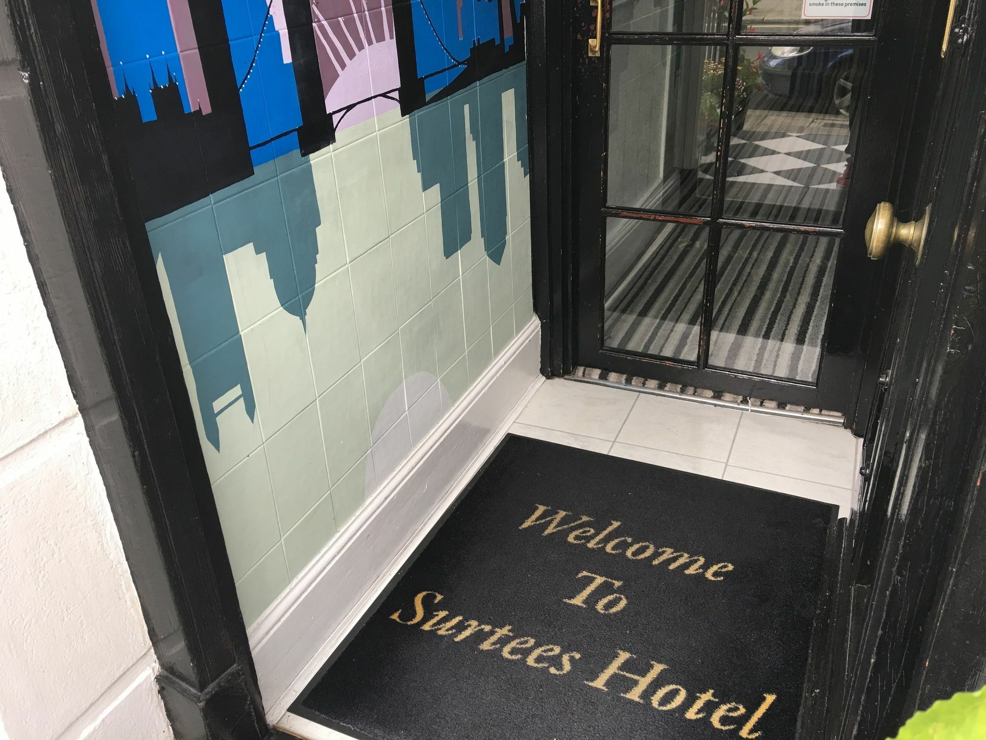 Surtees Hotel London Exterior photo